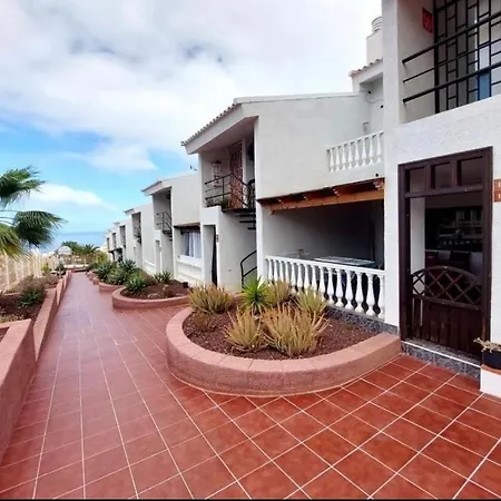 Villas Canaries Marli * 阿德耶
